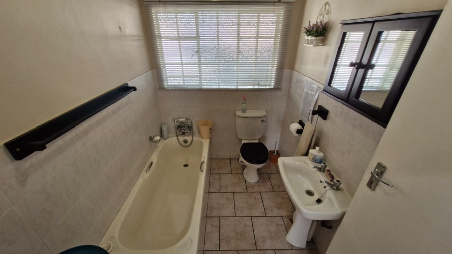 3 Bedroom Property for Sale in Potchefstroom South North West